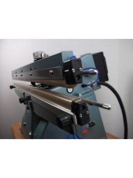 FA-600-5D | Soudeuse à Impulsion Automatique